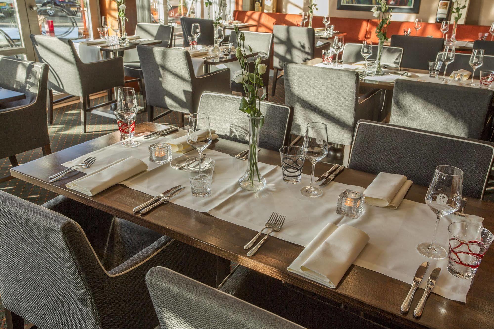 Hotel Restaurant De Zwaan Raalte Dış mekan fotoğraf